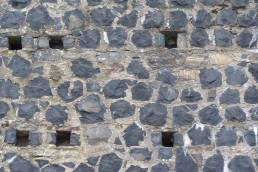 Burg Greifenstein - Basaltmauer